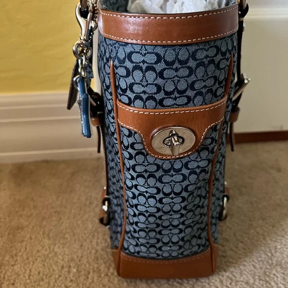 Coach Navy and Brown Bag with Leather Accents - Picture 4 of 10